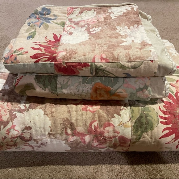 Pottery Barn Bedding Pottery Barn Marla Quilt And Shams Poshmark